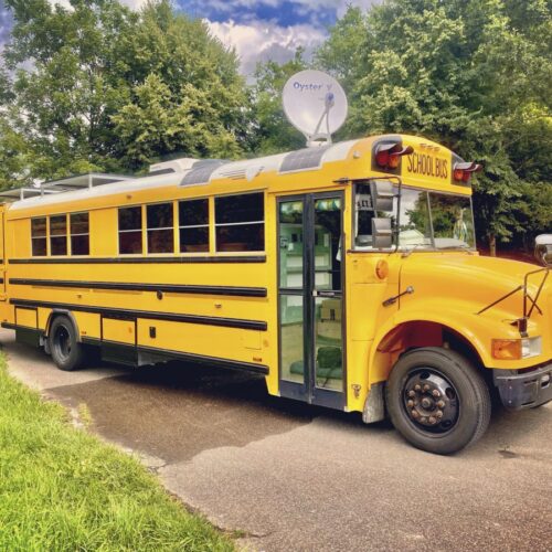 US Schoolbus Umbau mit Solar und mehr