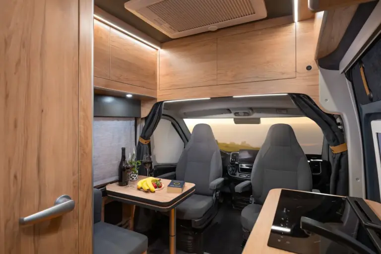 Globe Traveller Explorer Z 04