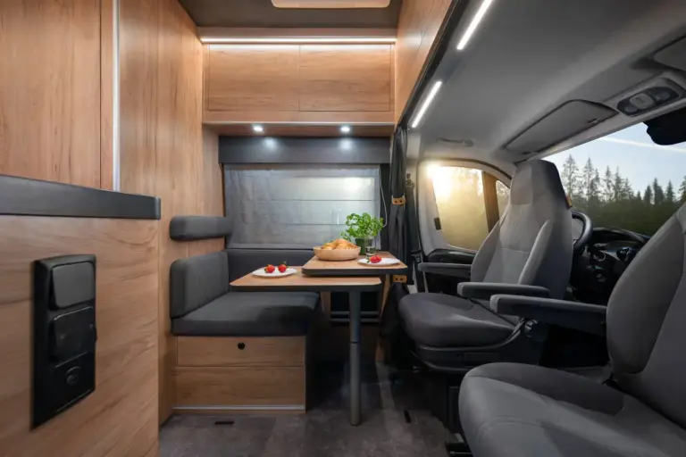 Globe Traveller Explorer Z 05