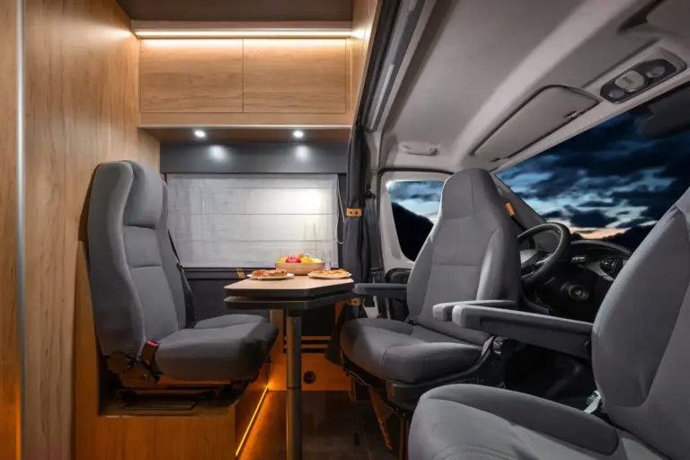 Globe Traveller Explorer Z Evo 04