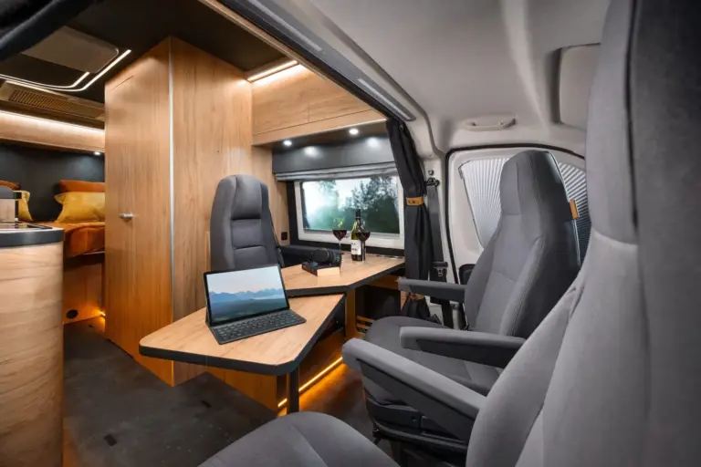 Globe Traveller Explorer Z Evo 06