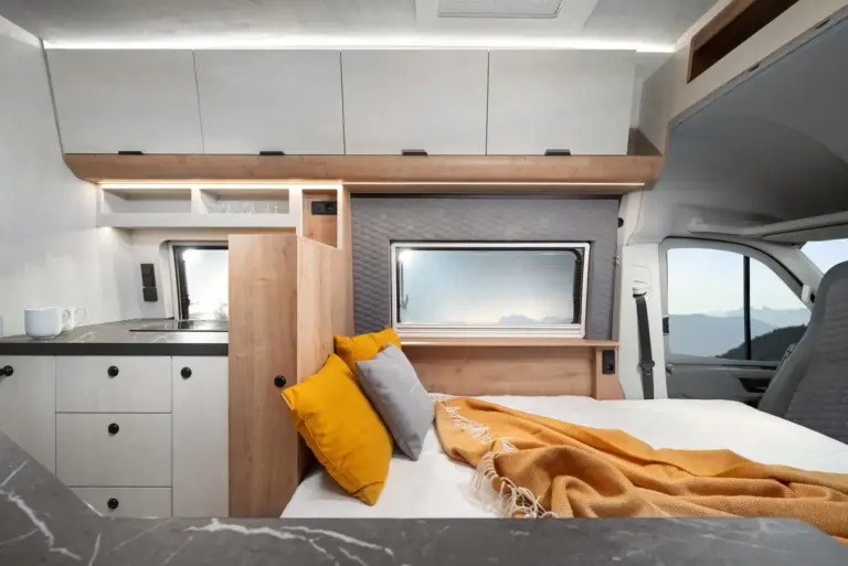 Globe-Traveller Falcon XS Wohnbereich