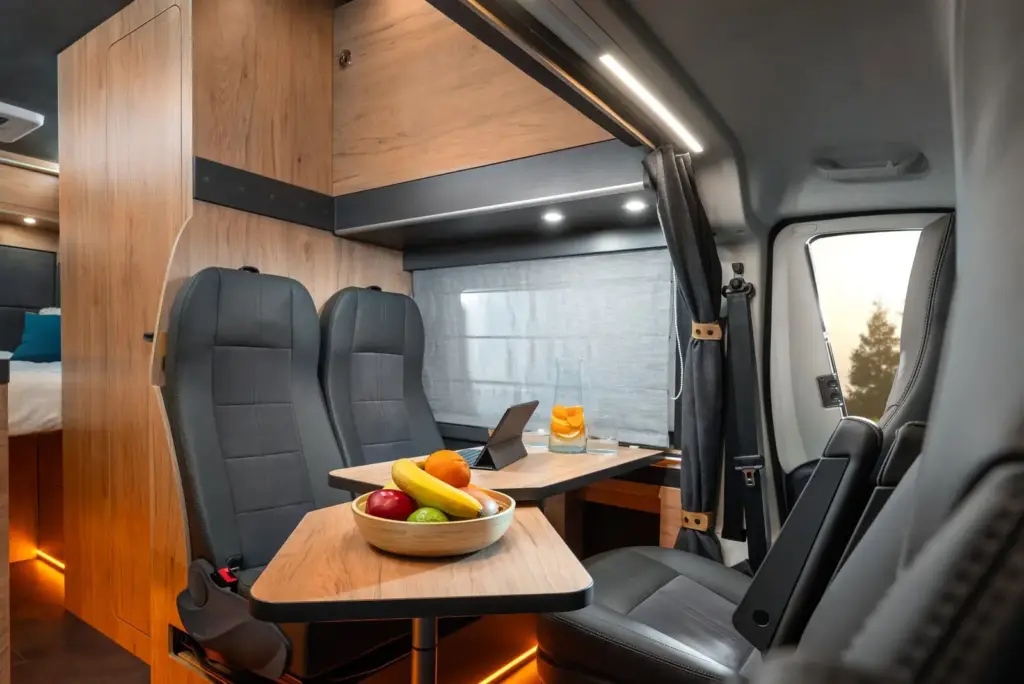 Globe Traveller Pathfinder Z 04