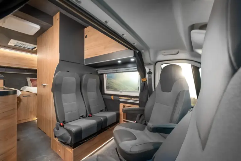Globe Traveller Voyager Z 04