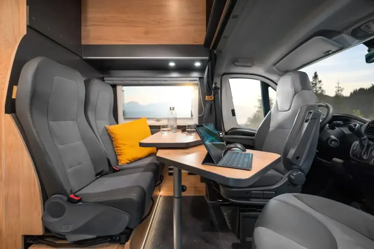 Globe Traveller Voyager Z 05