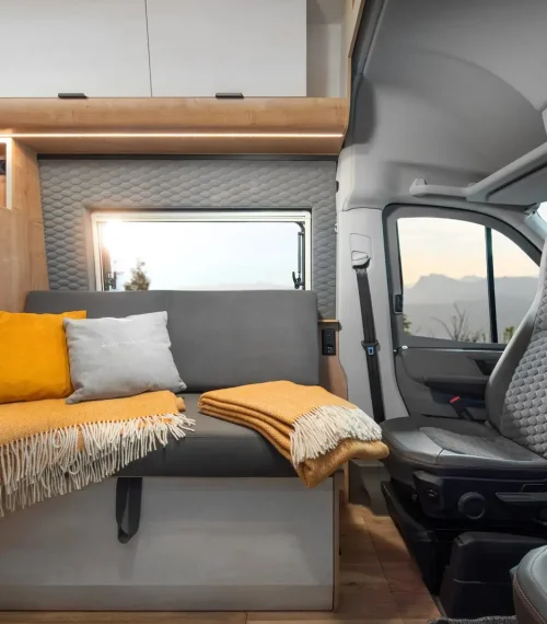 Globe-Traveller Falcon XS Innenraum