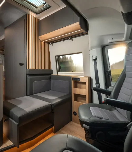 Globe-Traveller Falcon Z Wohnbereich